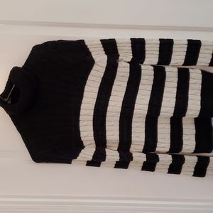 Turtle neck long sleeve sweater